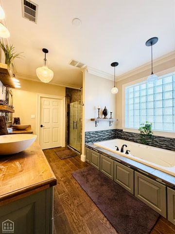 2114 Spring Hollow Drive, Jonesboro, AR 72404