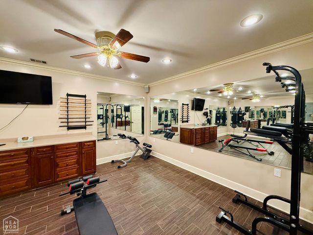 2114 Spring Hollow Drive, Jonesboro, AR 72404