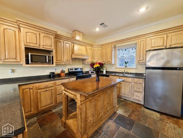 2114 Spring Hollow Drive, Jonesboro, AR 72404