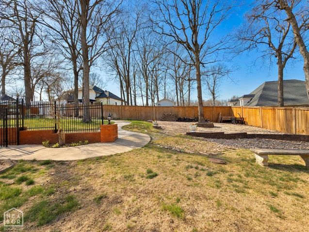 2114 Spring Hollow Drive, Jonesboro, AR 72404