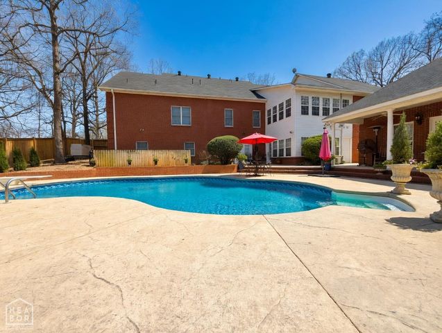 2114 Spring Hollow Drive, Jonesboro, AR 72404