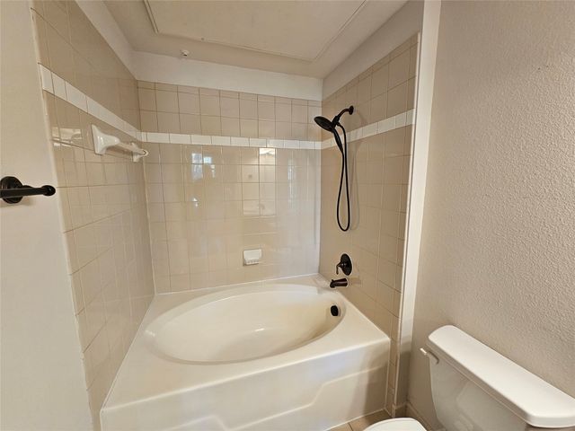 1872 Summit Avenue, Dallas, TX 75206