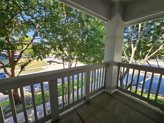 1872 Summit Avenue, Dallas, TX 75206