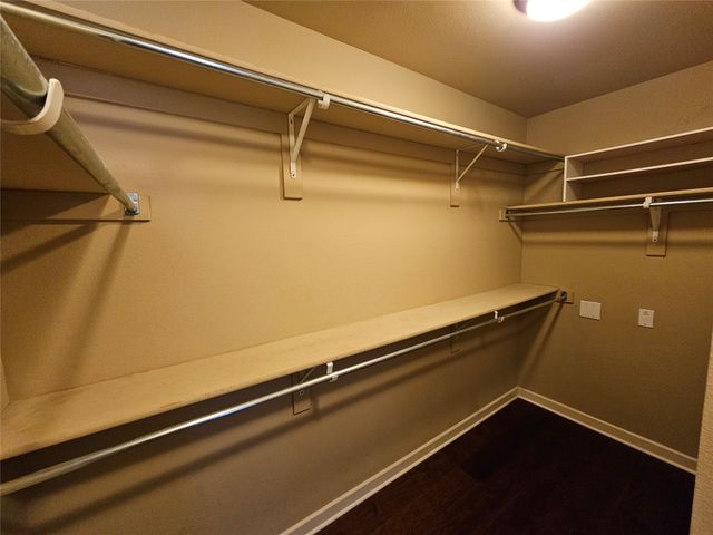 1872 Summit Avenue, Dallas, TX 75206