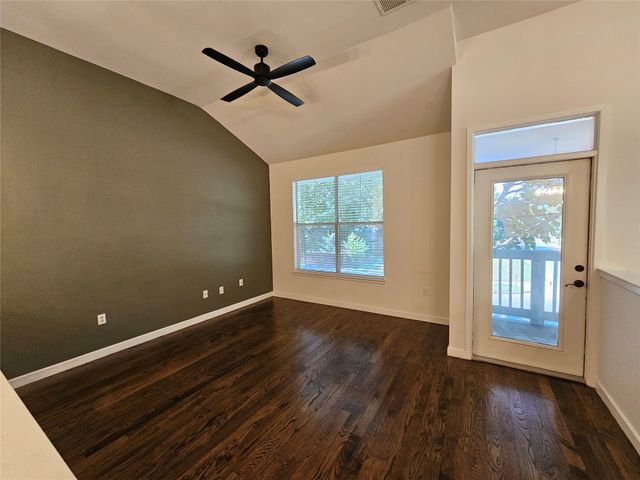 1872 Summit Avenue, Dallas, TX 75206