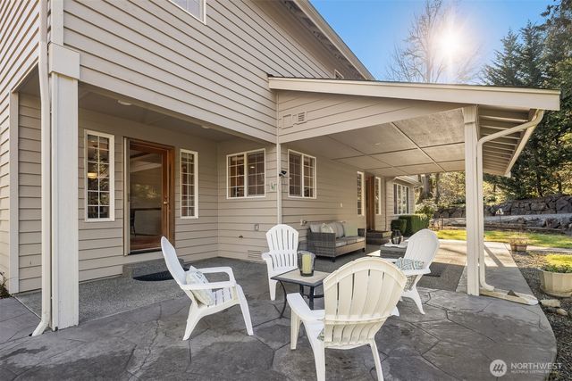 11007 W Lake Joy Drive NE, Carnation, WA 98014