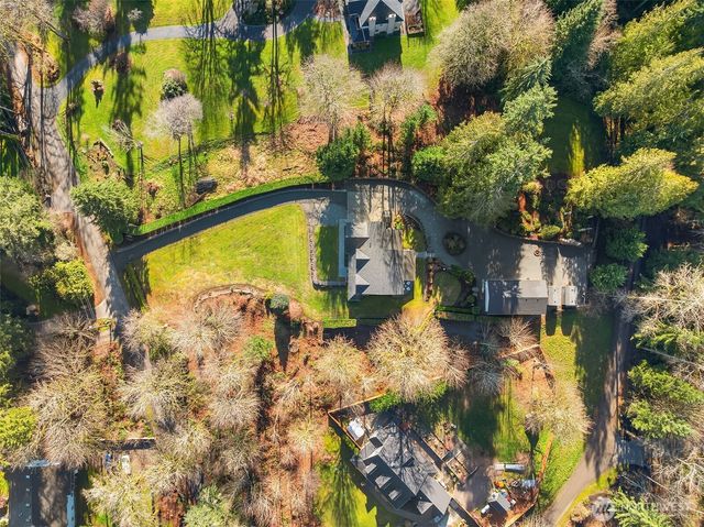 11007 W Lake Joy Drive NE, Carnation, WA 98014