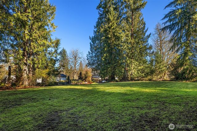 11007 W Lake Joy Drive NE, Carnation, WA 98014