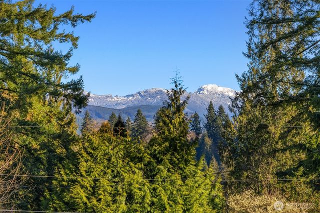 11007 W Lake Joy Drive NE, Carnation, WA 98014