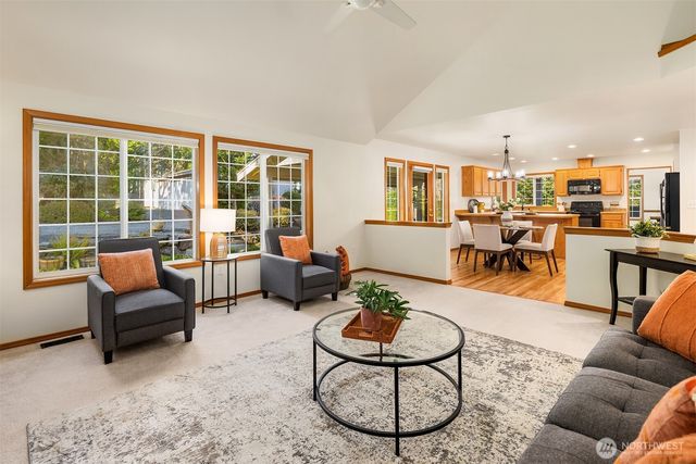 11007 W Lake Joy Drive NE, Carnation, WA 98014