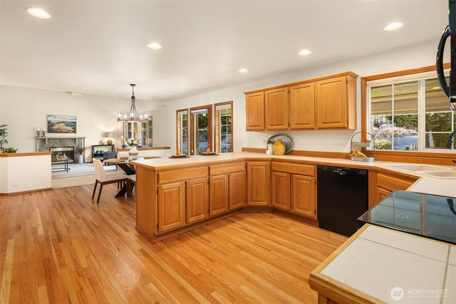 11007 W Lake Joy Drive NE, Carnation, WA 98014