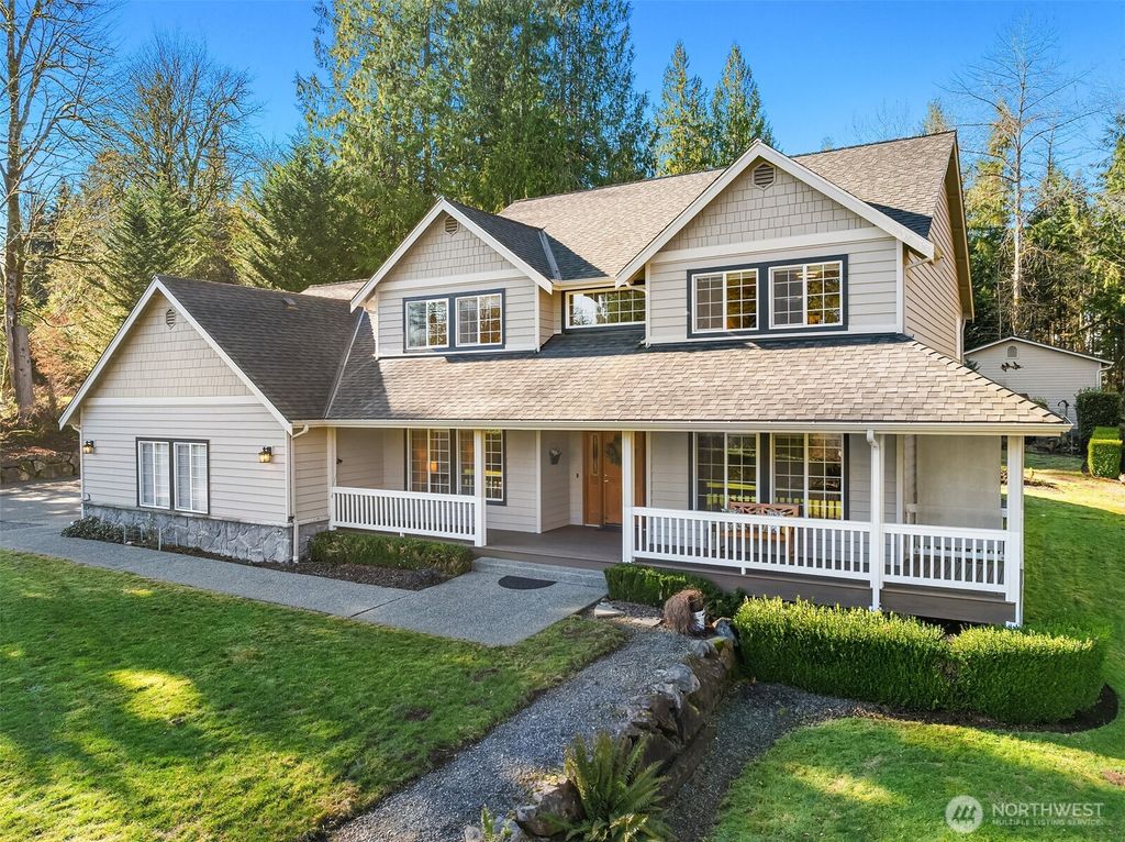 11007 W Lake Joy Drive NE, Carnation, WA 98014