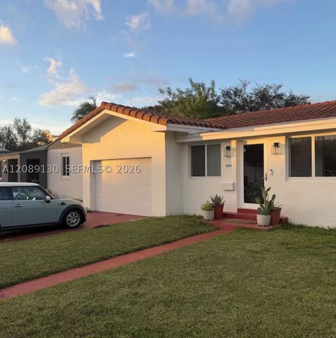 1321 NW 52nd St, Miami, FL 33142