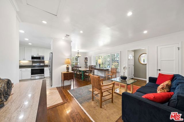 4942 Stern Avenue, Sherman Oaks, CA 91423