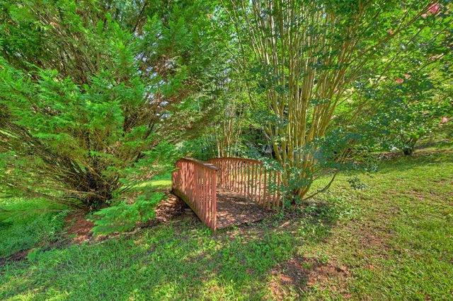 35 E Thomas Road, Blue Ridge, GA 30513