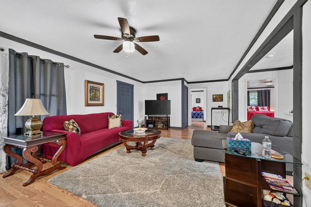35 E Thomas Road, Blue Ridge, GA 30513