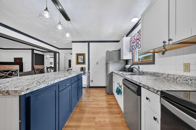 35 E Thomas Road, Blue Ridge, GA 30513