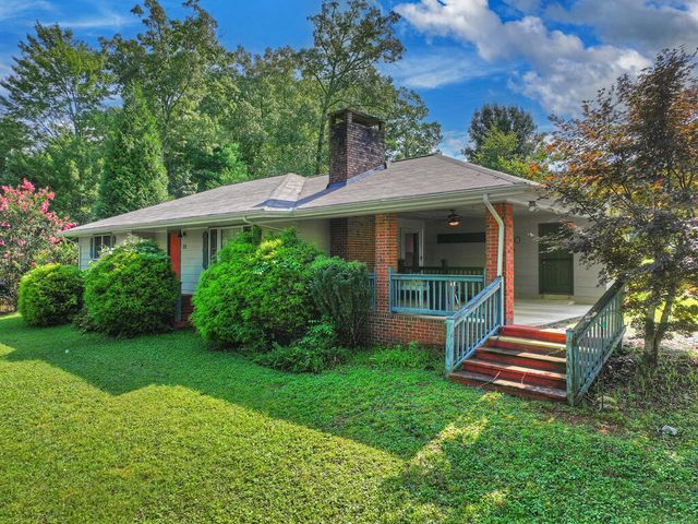 35 E Thomas Road, Blue Ridge, GA 30513