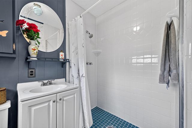35 E Thomas Road, Blue Ridge, GA 30513