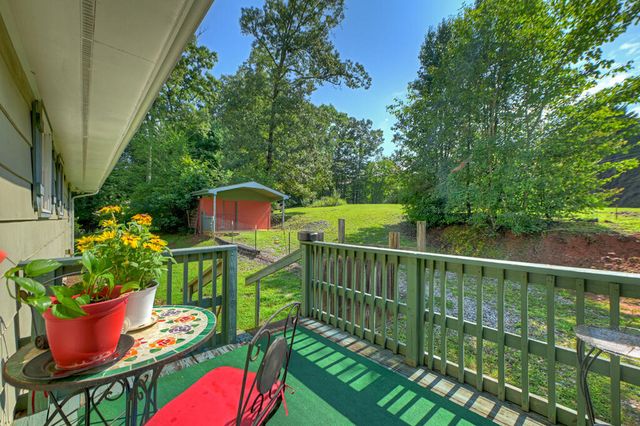 35 E Thomas Road, Blue Ridge, GA 30513