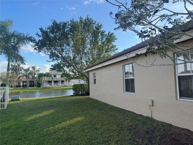 1918 Andromeda Ln 1918, Weston, FL 33327