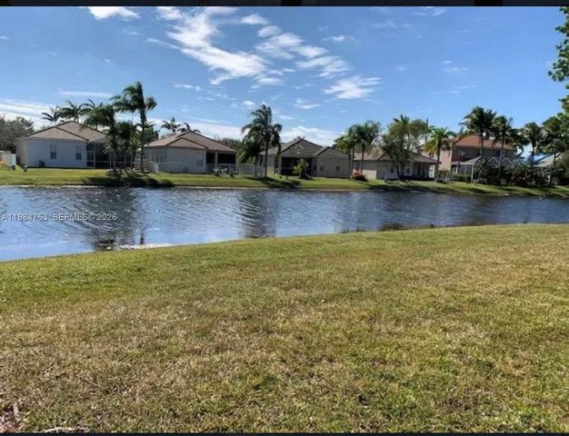 1918 Andromeda Ln 1918, Weston, FL 33327
