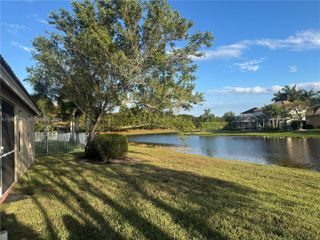 1918 Andromeda Ln 1918, Weston, FL 33327