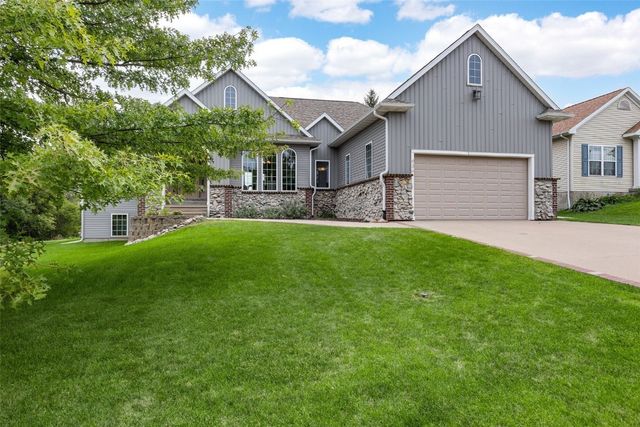 936 Willow Ln, Lisbon, IA 52253