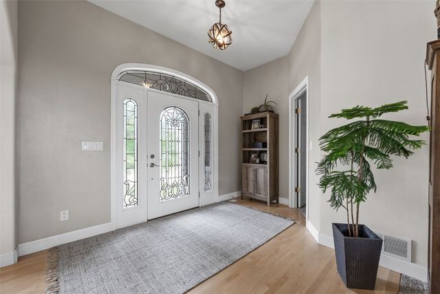 936 Willow Ln, Lisbon, IA 52253