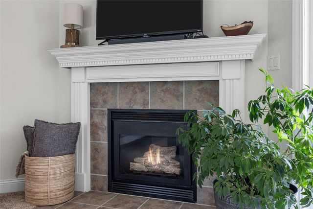 936 Willow Ln, Lisbon, IA 52253