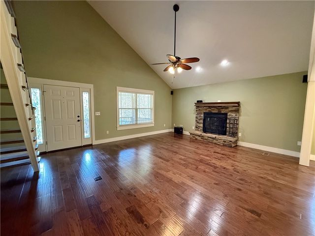 200 Alaskan Trail, Russellville, AR 72802