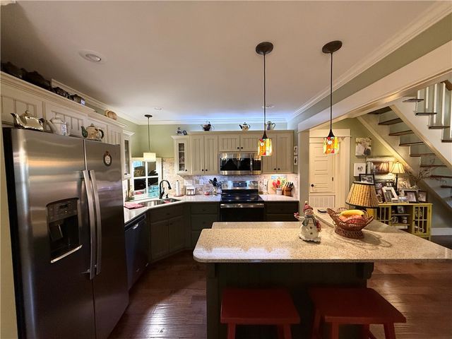 200 Alaskan Trail, Russellville, AR 72802