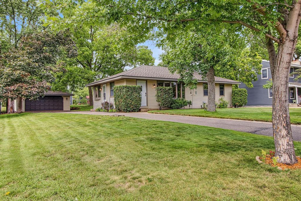 10524 7th Street NE, Blaine, MN 55434 — exterior