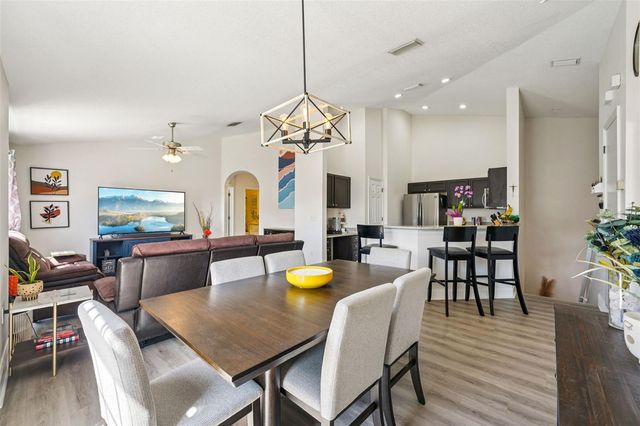 623 52ND AVENUE N, St Petersburg, FL 33703