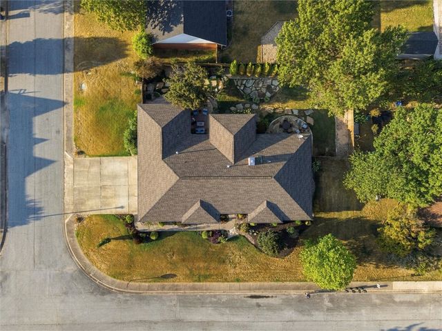 4103 W Seneca Road, Rogers, AR 72758