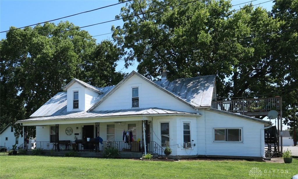 110 E Lincoln Street, New Carlisle, OH 45344
