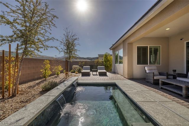 12 Hilltop Crest Street, Henderson, NV 89011