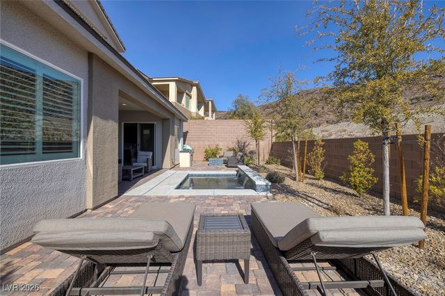12 Hilltop Crest Street, Henderson, NV 89011