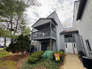 7 Drake Ln, Roxbury Twp., NJ 07852