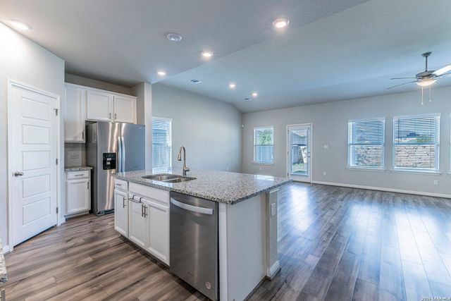 1519 Argon, San Antonio, TX 78245