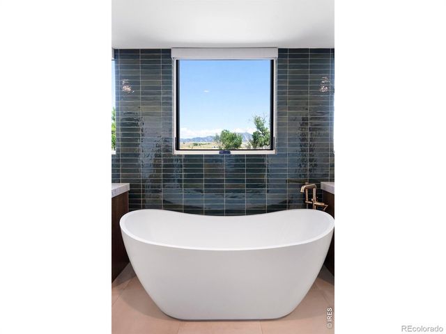 6838 Harvest Road, Boulder, CO 80301