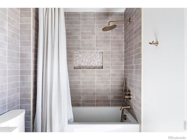 6838 Harvest Road, Boulder, CO 80301
