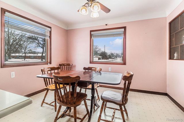 4402 Roosevelt Boulevard, Dearborn Heights, MI 48125