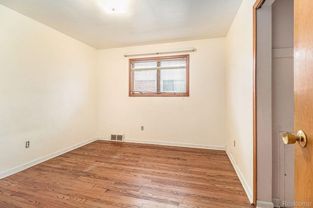 4402 Roosevelt Boulevard, Dearborn Heights, MI 48125