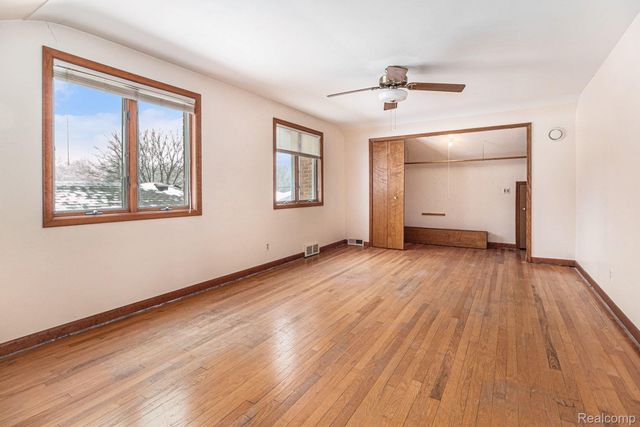 4402 Roosevelt Boulevard, Dearborn Heights, MI 48125