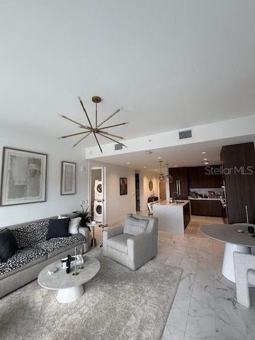 777 3RD AVENUE N 1007, St Petersburg, FL 33701