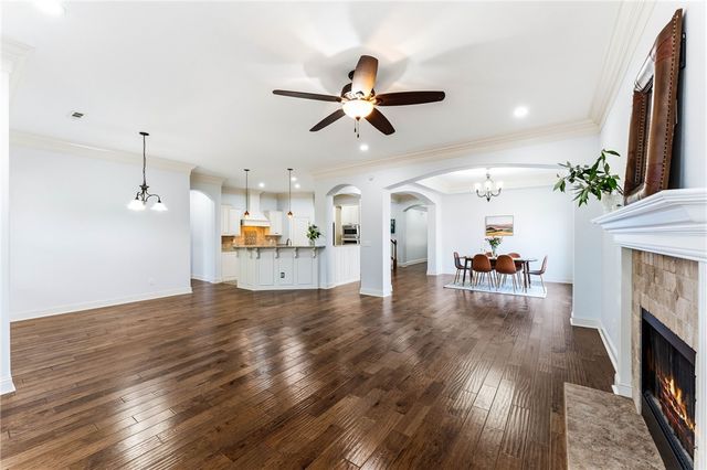 1407 SW Wisteria Avenue, Bentonville, AR 72713
