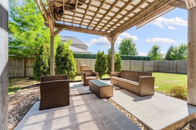 1407 SW Wisteria Avenue, Bentonville, AR 72713