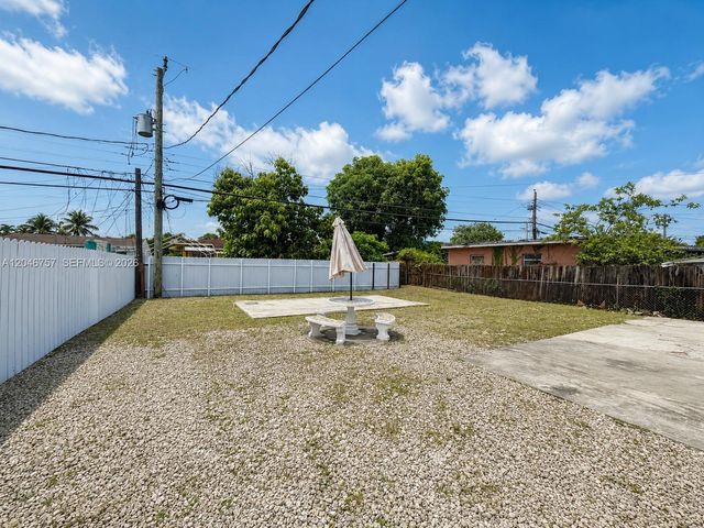 59 E 10th Street 1, Hialeah, FL 33010
