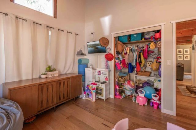 945 Tinker Bell Avenue, Big Bear City, CA 92314